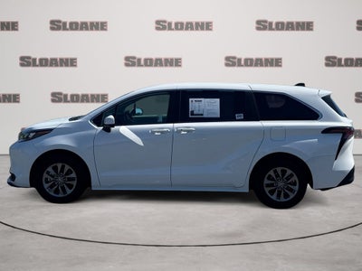 2024 Toyota Sienna LE 8 Passenger