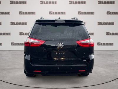 2020 Toyota Sienna XLE 8 Passenger