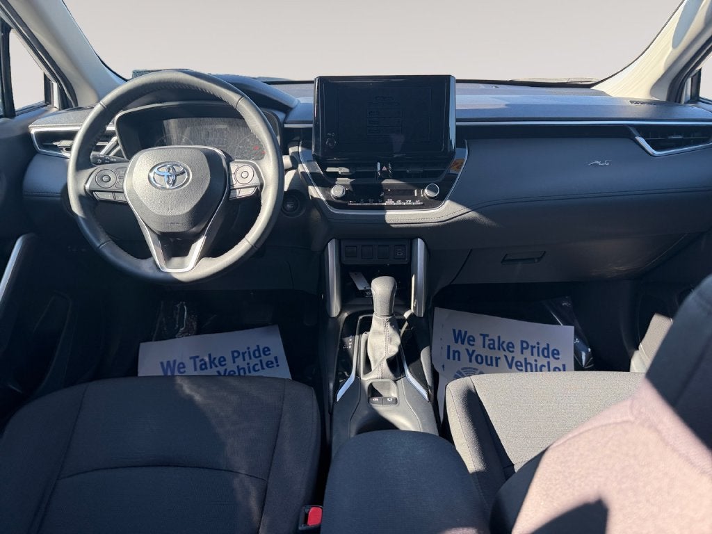 2024 Toyota Corolla Cross LE