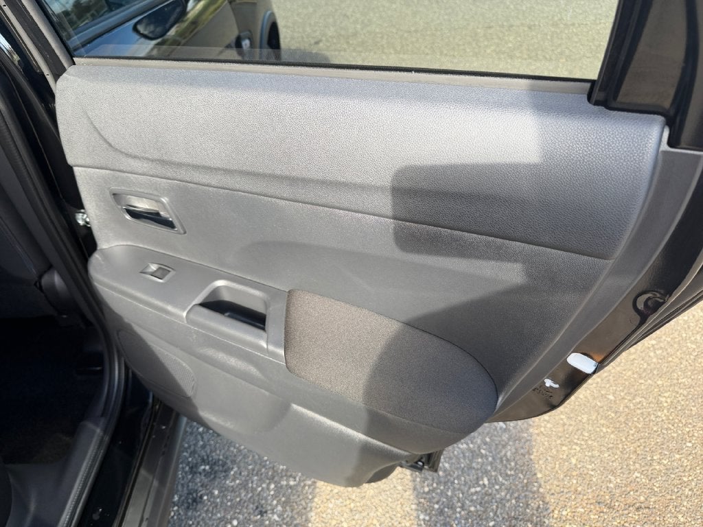 2026 Mitsubishi Outlander Sport 2.0 LE