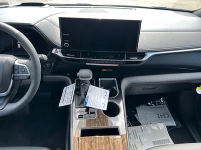 2026 Toyota Sienna Platinum