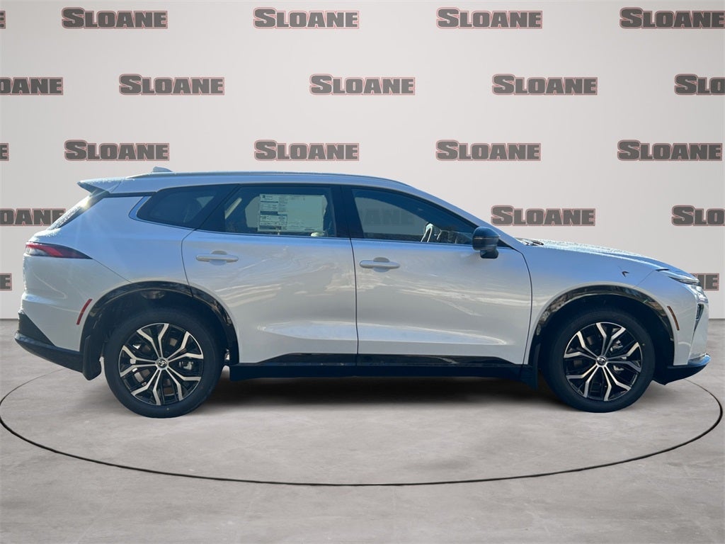 2025 Toyota Toyota Crown Signia XLE