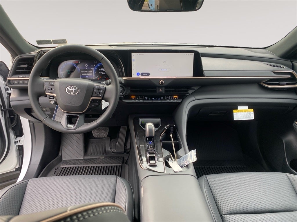 2025 Toyota Toyota Crown Signia XLE