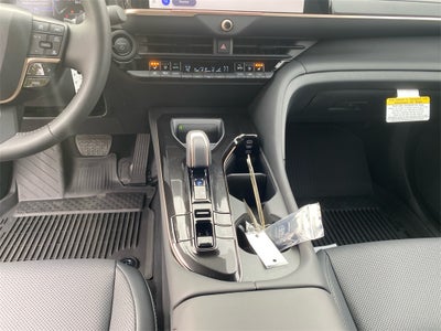 2025 Toyota Toyota Crown Signia XLE