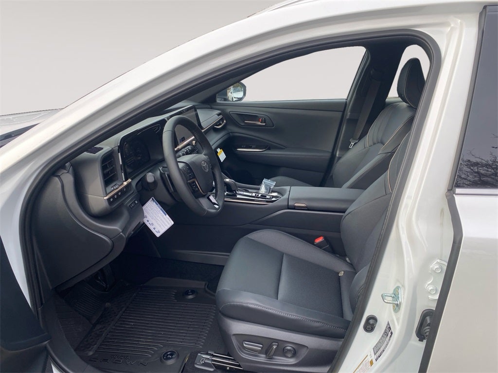 2025 Toyota Toyota Crown Signia XLE