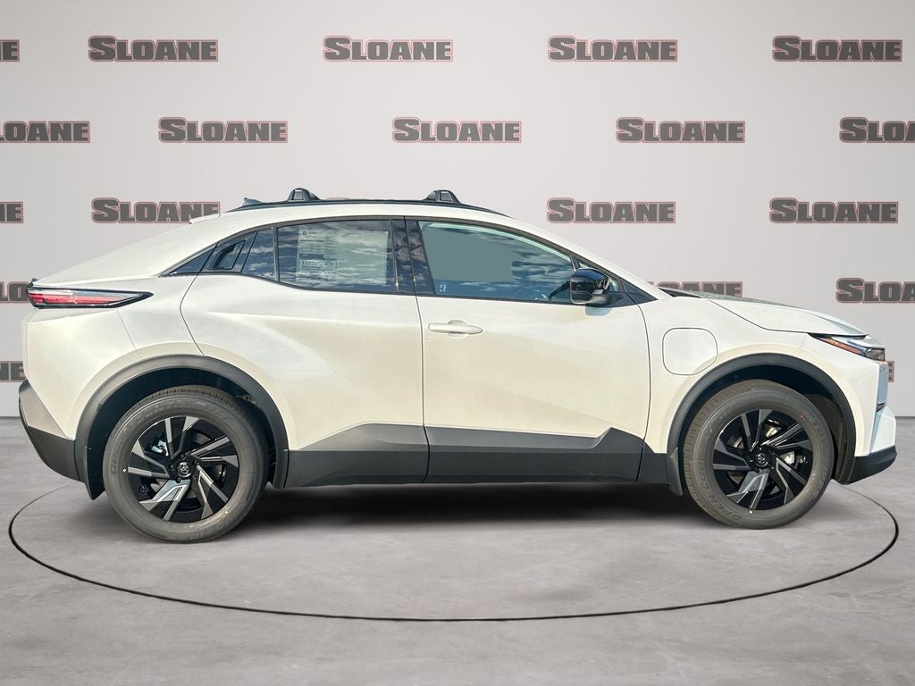 2026 Toyota C-HR SE